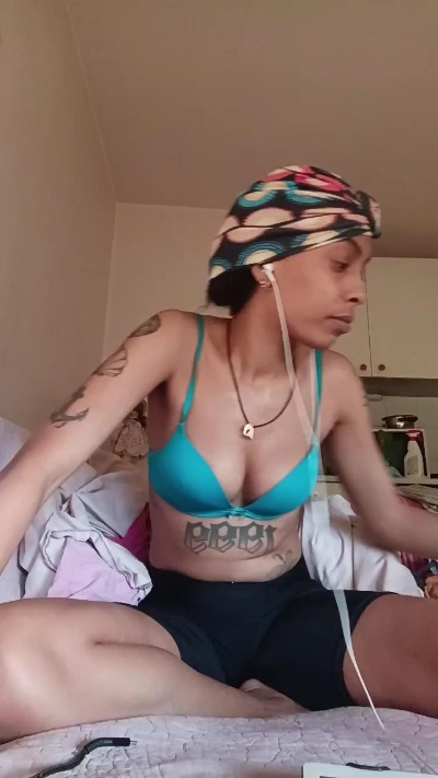 elleblue_sexy live cam on Cam4