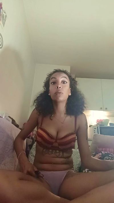 elleblue_sexy live cam on Cam4