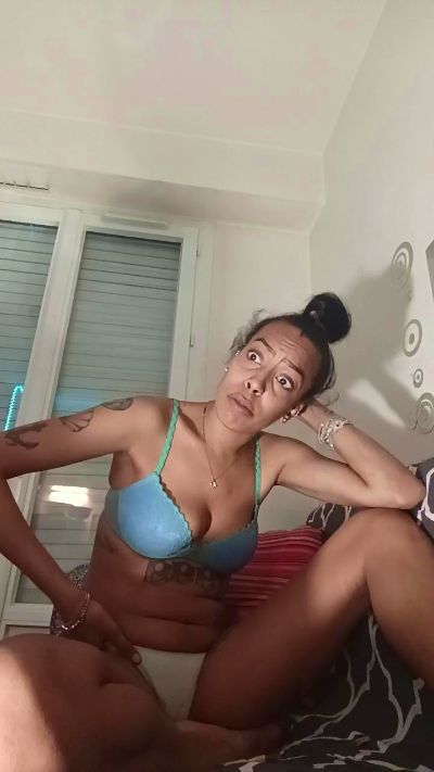 elleblue_sexy live cam on Cam4