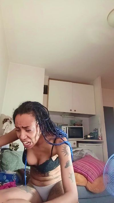 elleblue_sexy live cam on Cam4