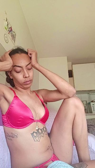 elleblue_sexy live cam on Cam4