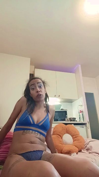 elleblue_sexy live cam on Cam4