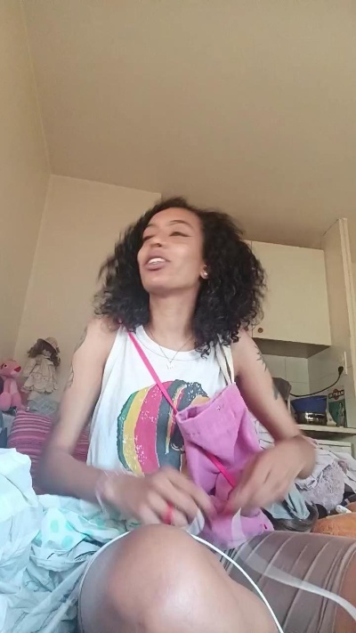 elleblue_sexy live cam on Cam4
