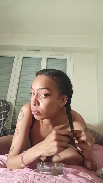 elleblue_sexy live cam on Cam4