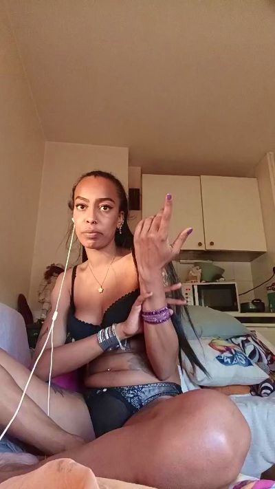 elleblue_sexy live cam on Cam4