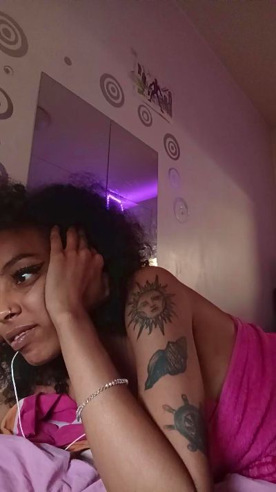 elleblue_sexy live cam on Cam4