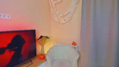 ellianora live cam on Cam4