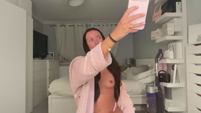 ells2422 live cam on Cam4
