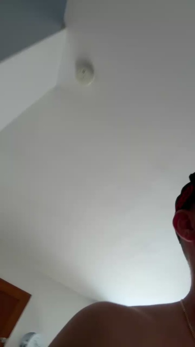 elninio83 live cam on Cam4