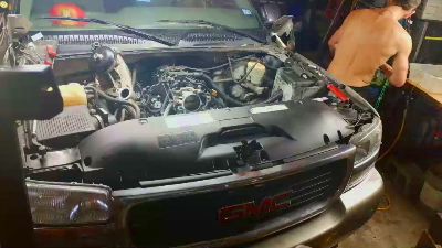 elpaso_mechanic live cam on Cam4