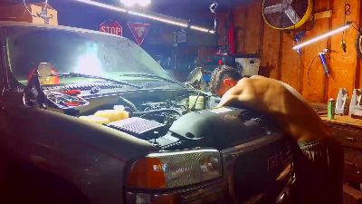 elpaso_mechanic live cam on Cam4