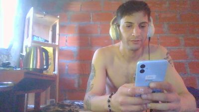 elsaiya live cam on Cam4