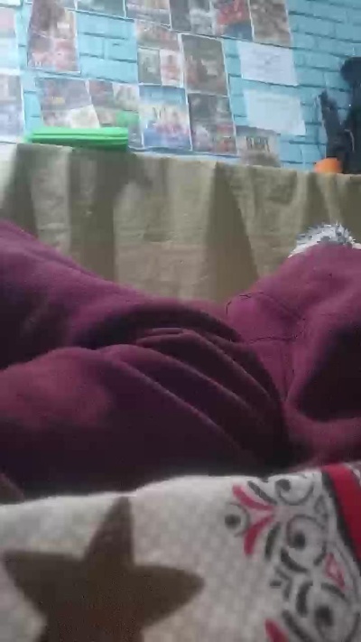 elysa20 live cam on Cam4