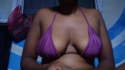 elysa20 live cam on Cam4