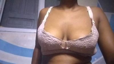 elysa20 live cam on Cam4