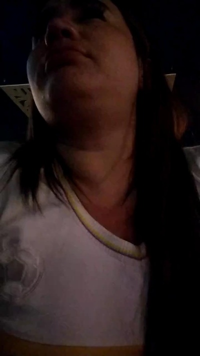 ema_GW live cam on Cam4