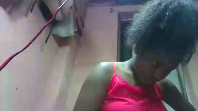 emeli2 live cam on Cam4