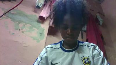 emeli2 live cam on Cam4