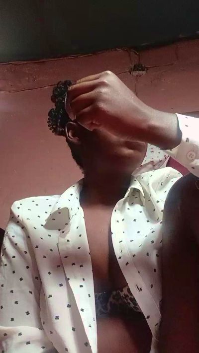 emeli2 live cam on Cam4
