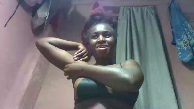 emeli2 live cam on Cam4