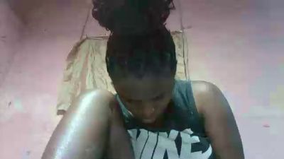 emeli2 live cam on Cam4