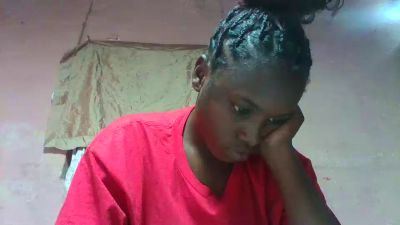 emeli2 live cam on Cam4