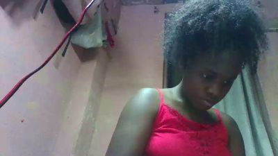 emeli2 live cam on Cam4