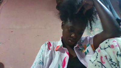 emeli2 live cam on Cam4