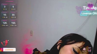 emerald00_ live cam on Cam4