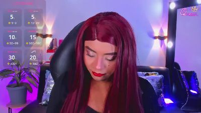emili_roux live cam on Cam4