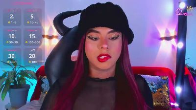 emili_roux live cam on Cam4