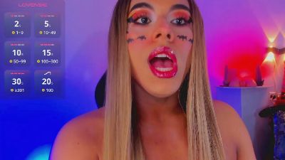 emili_roux live cam on Cam4