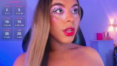 emili_roux live cam on Cam4
