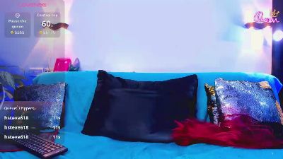 emili_roux live cam on Cam4