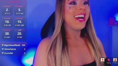 emili_roux live cam on Cam4