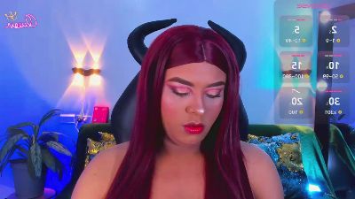 emili_roux live cam on Cam4