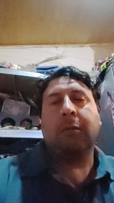 emilio20yhot live cam on Cam4