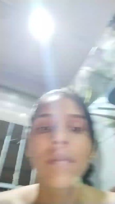 emily5 live cam on Cam4