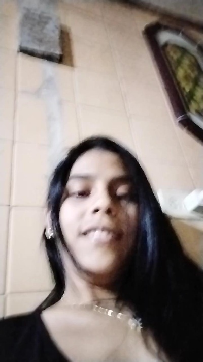 emily5 live cam on Cam4