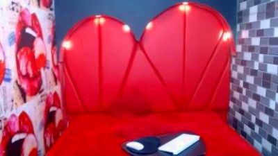 emilySweetie77 live cam on Cam4