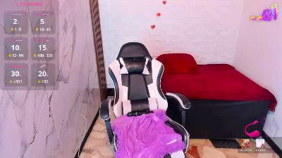 emily_rosse04 live cam on Cam4