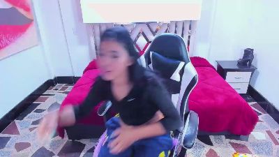 emily_rosse04 live cam on Cam4