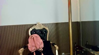 emily_sw live cam on Cam4