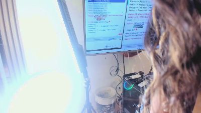 emily_sw live cam on Cam4