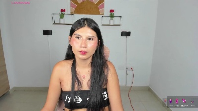 emily_villamil live cam on Cam4