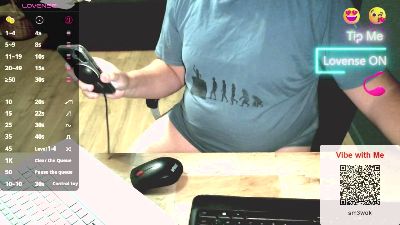 emjea live cam on Cam4