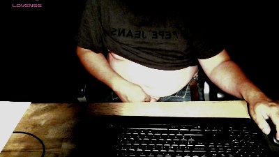 emjea live cam on Cam4
