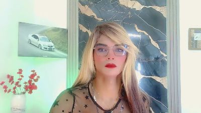 emma_miler live cam on Cam4