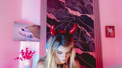 emma_miler live cam on Cam4