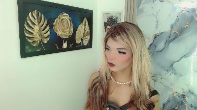 emma_miler live cam on Cam4